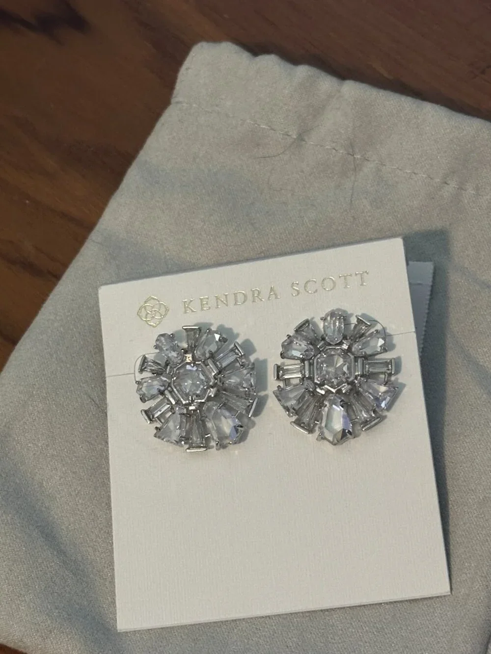 Kendra Scott Jentry Stud NWT